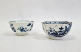 18th century blue and white porcelain tea bowl, probably Worcester, decorated with floral sprays and