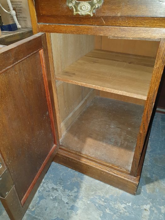 Late 19th/early 20th century oak desk, the leather - Image 20 of 20