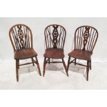 Six assorted elm-seated wheelback chairs (6)