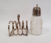 Silver four-section toastrack and glass sugar caster with pierced silver lid (2)