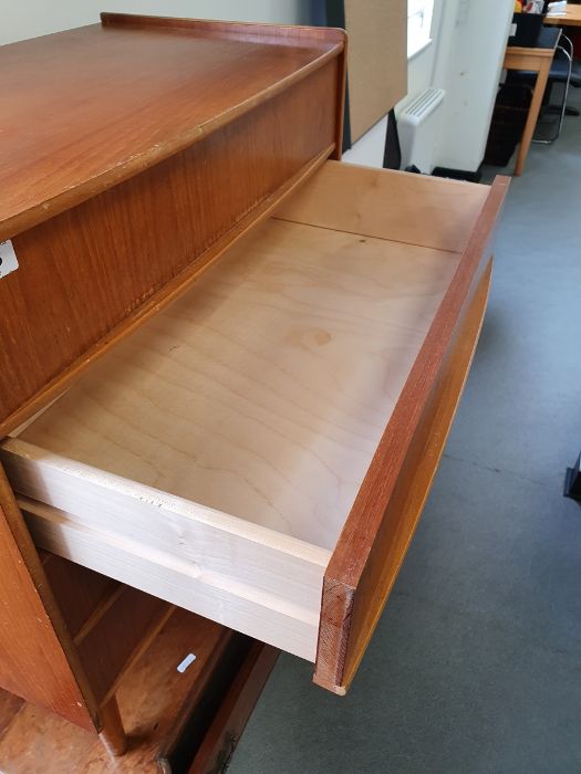MId century modern teak chest by Skeie & Co, Mobelfabrikk Norheimsund of four long drawers, on - Image 17 of 20