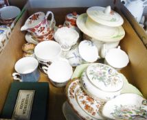 Aynsley 'Pembroke' lidded trinket dish, a heart-shaped trinket dish, a pair of Royal Worcester egg