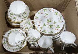 Wedgwood Wild Strawberry part tea service/dinner service (1 box) Condition ReportTeacup height 7cm