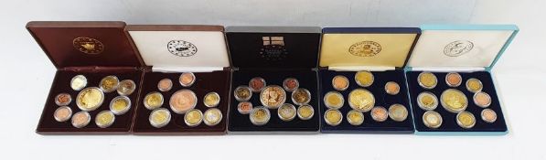 Collection of 5 Euro Pattern Sets, coins from 5 Euros down to 1 cent, 2004 Estonia, 2003 Sverige,