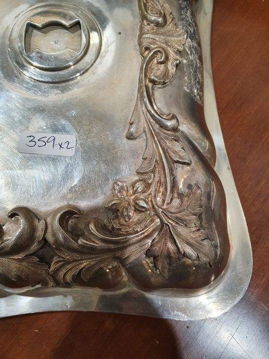 Pair of Victorian silver tureens with silver castle handles, scrolling rococo-style decorated lid - Image 8 of 32