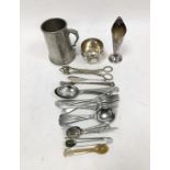 Small quantity of EPNS flatware, pewter mug and other items (1 box)