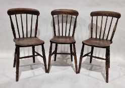 Set of six stickback elm-seated chairs on turned front legs (6)