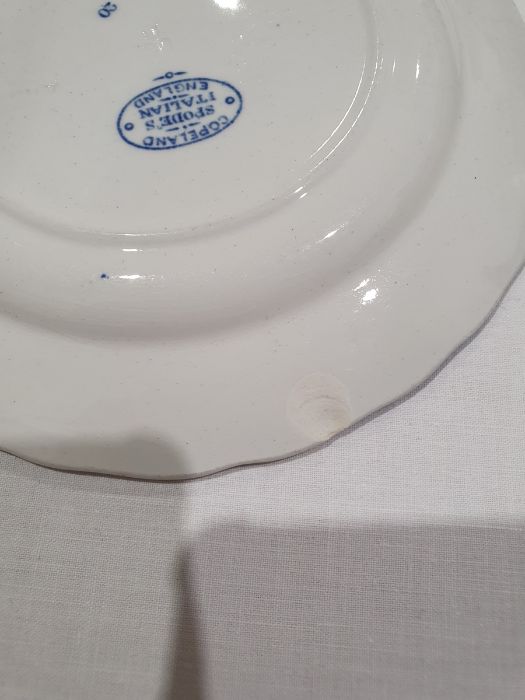 Various Copeland Spode 'Italian' pattern plates, cups, saucers, preserve pot and other matching - Image 5 of 6