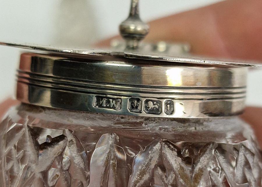 Edwardian silver four-section cruet stand with glass bottles, possibly Mark Willis Sheffield 1901, - Image 5 of 5