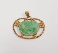 14k yellow gold filigree pendant set with jadeite