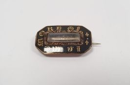 Late Georgian gold and black enamel memorial brooch, chamfered oblong and inset ‘In Memory Of’, 2.