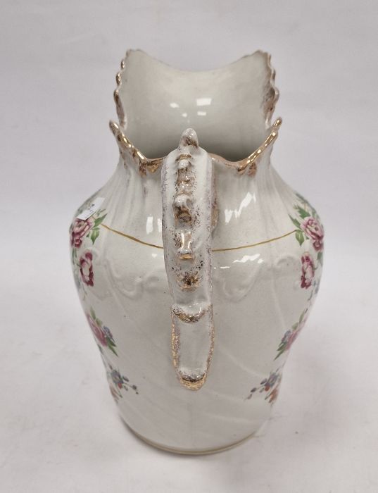 Staffordshire pottery ewer and basin decorated with exotic bird and rose branches - Bild 6 aus 7