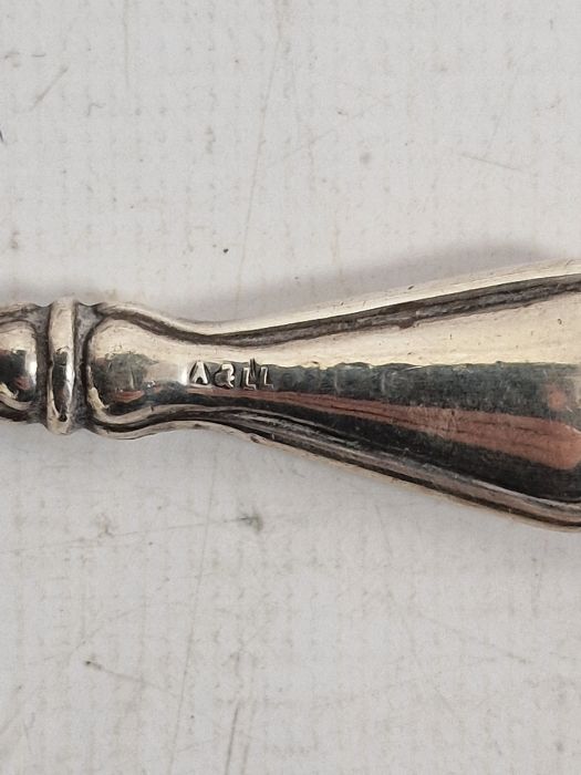 Silver-backed dressing table items to include brushes, a steel shoe horn, a silver-handled shoe horn - Image 2 of 6