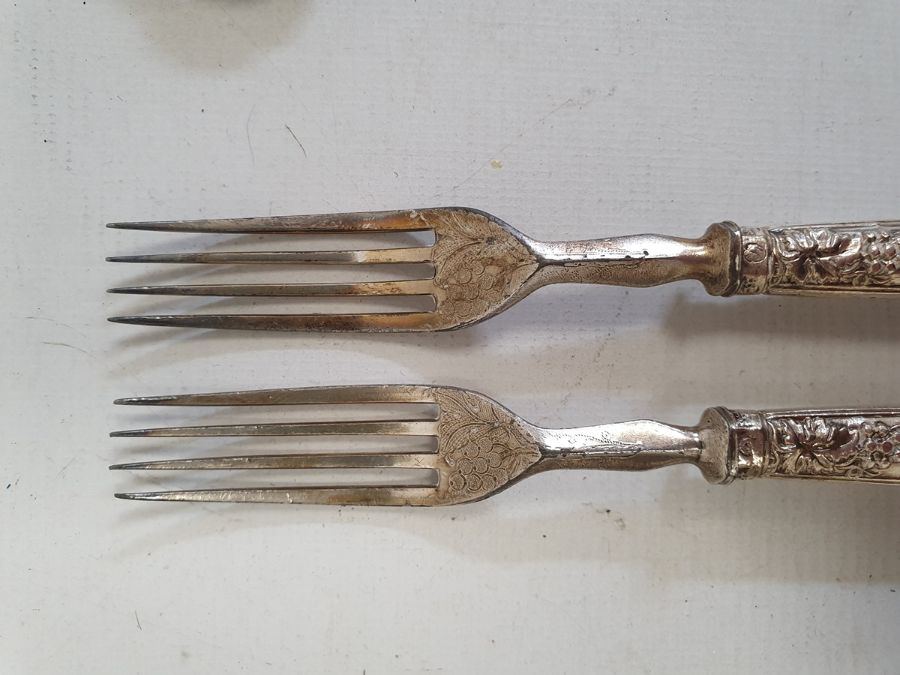 Set of five silver-handled fruit knives and forks with embossed berry on vine decoration to the - Image 18 of 27