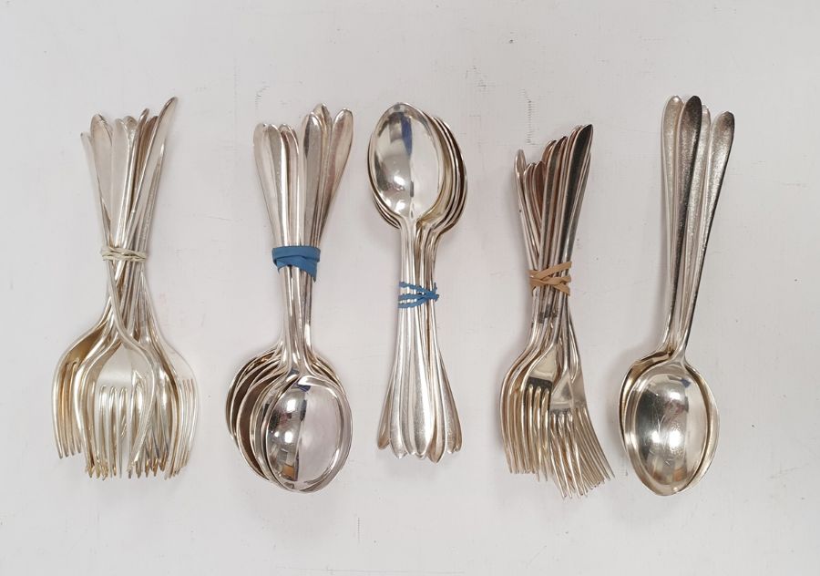 Sundry plated flatware to include forks and spoons