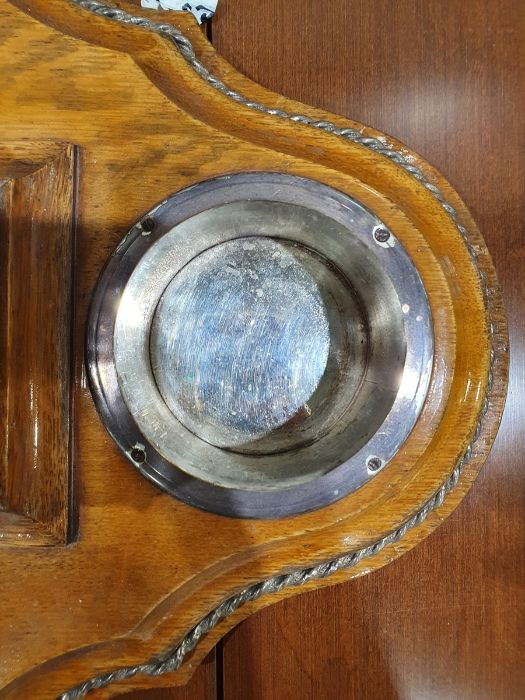 Edwardian oak tantalus, EPNS mounted, with shaped base, two glass decanters and glasses (no key) - Image 7 of 26