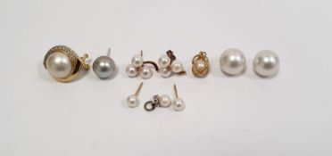 18K, pearl and diamond single earring, pair gold-coloured metal triple-pearl and small diamond