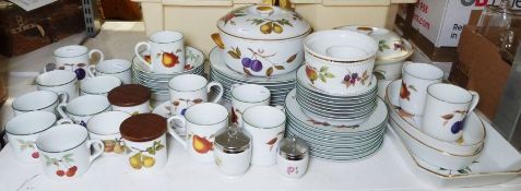 Royal Worcester 'Evesham Vale' part dinner and tea service