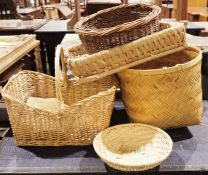 Five assorted wicker baskets (5)