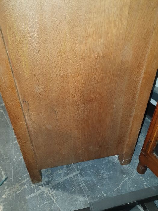 Early 20th century Heal & Son oak compactum, the wardrobe door to the left hand side above two - Image 29 of 40
