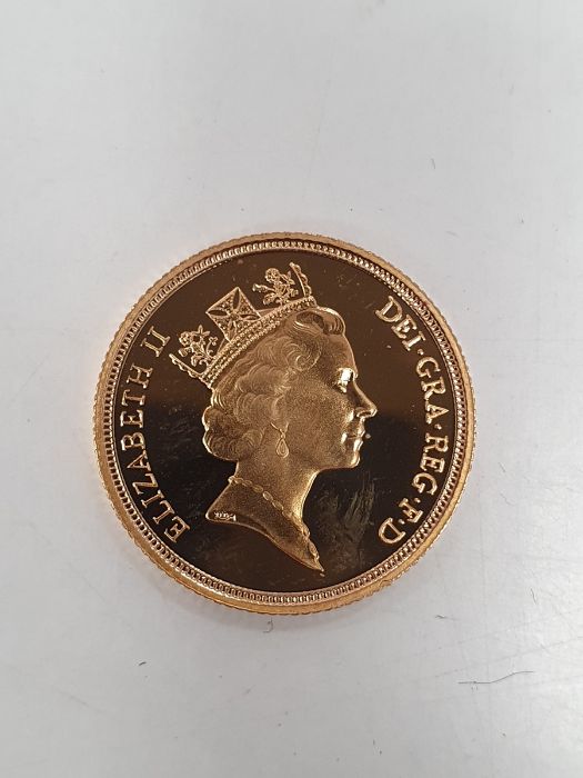 1990 gold proof sovereign in case Condition ReportVery good condition. See photos for relevent - Image 3 of 13