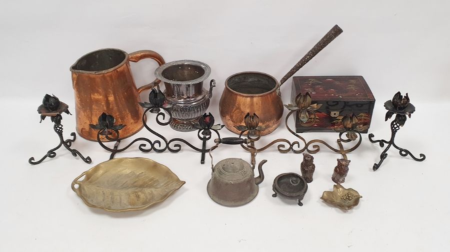 Assorted metalware to include copper, brass, silver-plate, a fireside toasting item, a Chinese-style