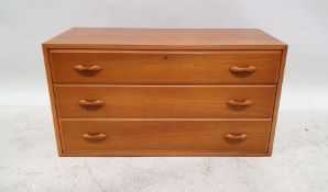 Mid-century Ladderax-style unit consisting of three drawers, 137cm x 89cm x 41cm