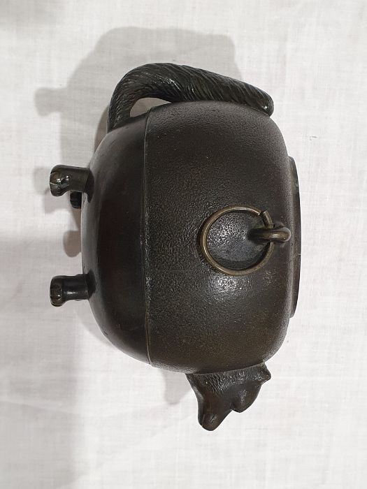 Japanese bronze 'Magic Tea Kettle' pot, ovoid, with a badger's head on one side and the tail on - Image 15 of 18