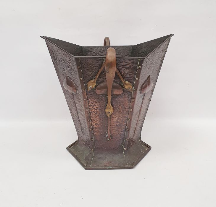 Art Nouveau coal bucket, octagonal shape with Art Nouveau repousse decoration and hammered sides,