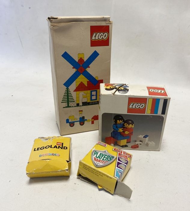 Two boxes of Lego to include a 1976 boxed set and Legoland dominoes