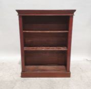 Late 19th/early 20th century walnut bookcase with adjustable shelves, on plinth base, 109cm x 83.5cm