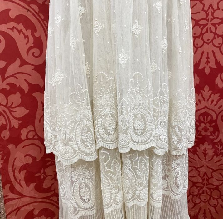 Edwardian cream lace dress with embroidered overskirt, embroidered hem, double sleeves with hook and - Image 2 of 9