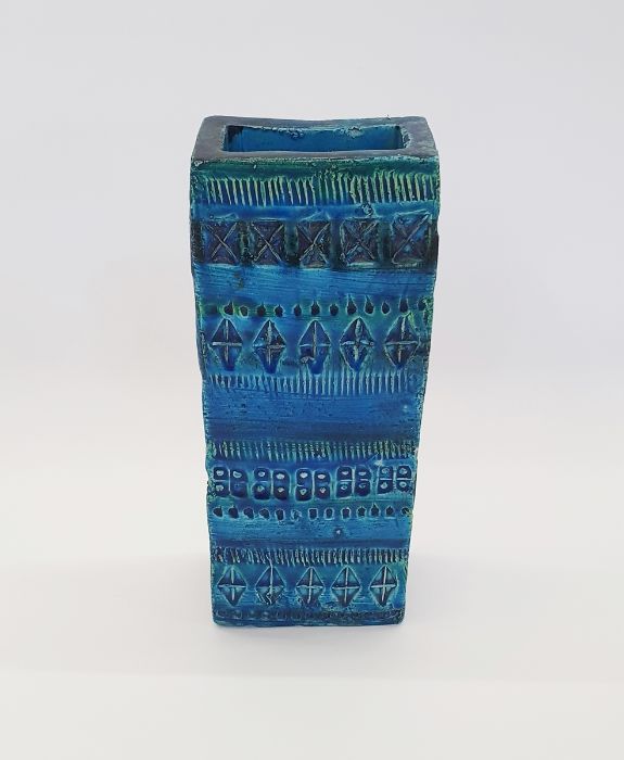 Bitossi Rimini Blu rectangular slab vase by Aldo Londi, signed "Italy" and numbered 727/21 to - Image 3 of 4