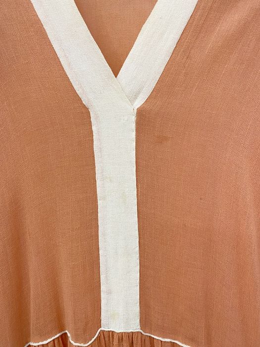 1920's gauze cotton tea dress with smocked dropped waist band with bow, a bow to the neckline with a - Image 2 of 5