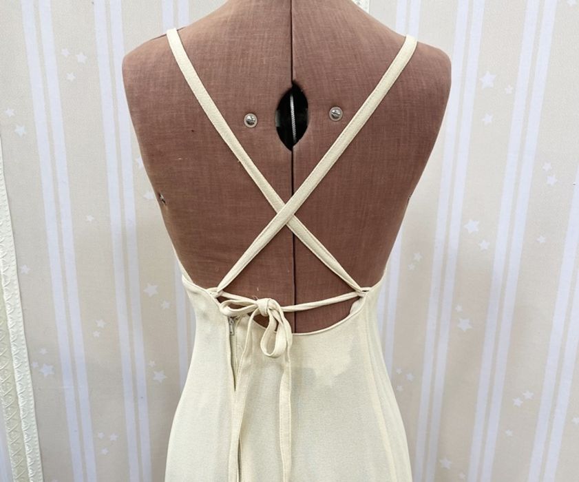 Ossie Clark for Radley, a cream moss crepe full length dress, with spaghetti strap detail tying at - Bild 3 aus 9