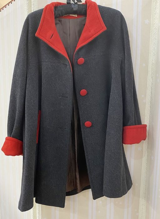 Rolands green loden wool three-quarter length coat with silver-coloured buttons, a striped - Bild 8 aus 11