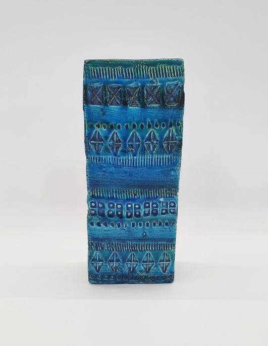 Bitossi Rimini Blu rectangular slab vase by Aldo Londi, signed "Italy" and numbered 727/21 to - Image 2 of 4