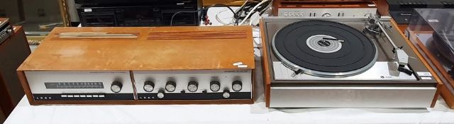 Vintage Leak turntable housed in a teak case, serial no.20175 and a Leak stereo 30+ Stereofetic FM