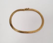 18ct gold herringbone chain-link bracelet, 7.5g approx.