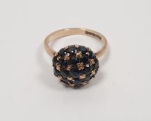 9ct gold and sapphire cluster ring, 4.5g total