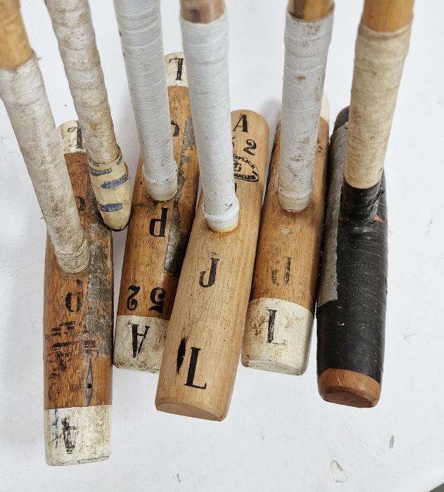 11 cane shafted polo mallets, two polo helmets, four hockey sticks and a lacrosse stick (18) - Image 3 of 6