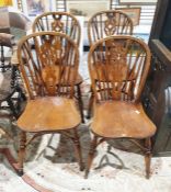 Four 20th century Windsor-style elm seated splat back country chairs (4)