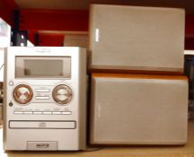 Sanyo CD player and MP3 player with speakers
