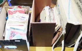 Quantity of LPs and 45s to include Schubert, Gilbert & Sullivan, Roger Whitaker, The Wurzels, Bee