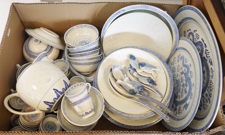 Modern Chinese part dinner service, blue and white to include serving plates, tureens, bowls, - Image 2 of 4