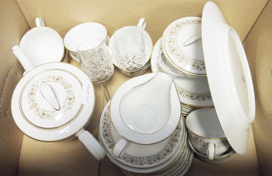 Noritake 'Marion' part dinner service to include lidded tureen, bowls, serving platters, cups, - Image 2 of 4