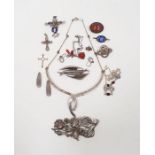 Quantity of silver jewellery to include brooches, micro-mosaic brooch, silver necklace, etc