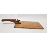 Bob Hunter 'Wren Man' oak cheeseboard of rectangular form, the handle carved with a wren, 40cm long