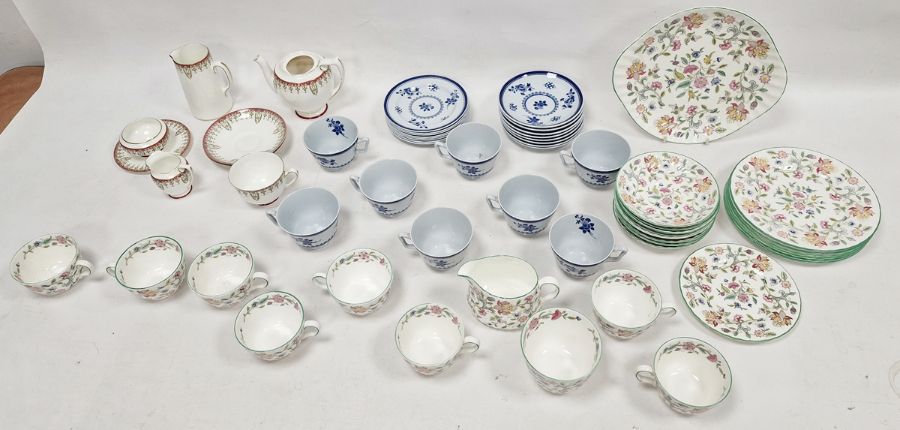 Copeland Spode Gloucester pattern part-tea service comprising 8 teacups, 8 saucers and 8 side - Image 2 of 6