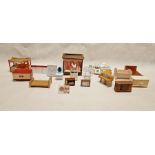 Collection of doll's house furniture (1 box)